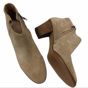 Madewell Billie Boots tan color